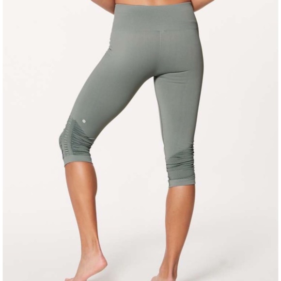 Lululemon Awakening Crop Taryn Toomey Collection - Picture 4 of 16